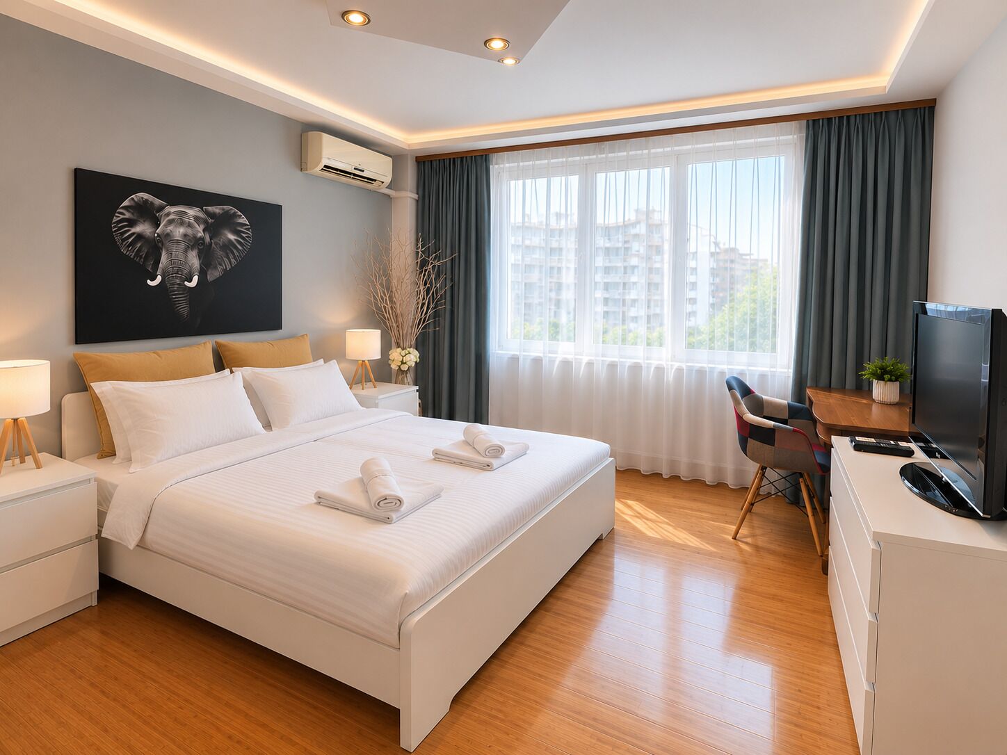 Comfort Studio, City View | Laptop workspace, iron/ironing board, free WiFi