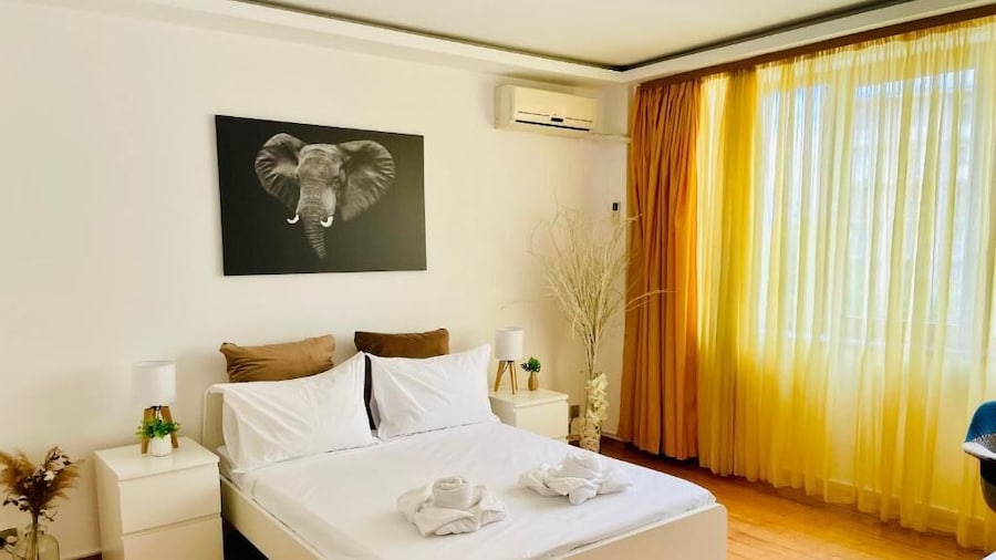 Old Town Ateneu Studio