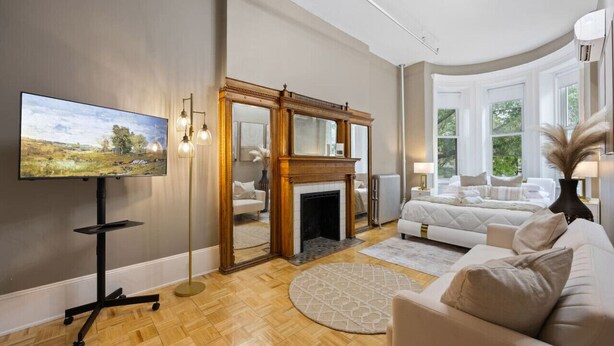 Unclassified image, 1 of 29, button - Prime Location 2BDR Loft: Patio, Steps to Subway (New York)