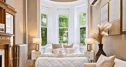 Prime Location 2BDR Loft: Patio, Steps to Subway