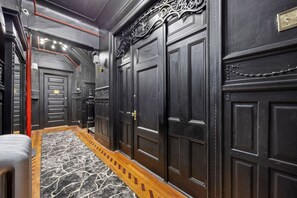Interior - Prime Location 2BDR Loft: Patio, Steps to Subway (New York)