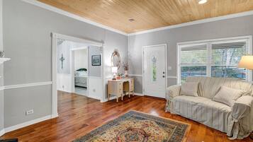 智能電視、壁爐