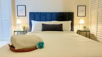 Basic Apartment, Patio | 1 bedroom, iron/ironing board, free WiFi, bed sheets