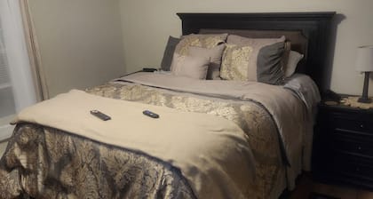 Cozy 1-bedroom with AC and WiFi in nice Norwich