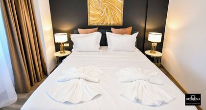 Metropole Apartments Central City