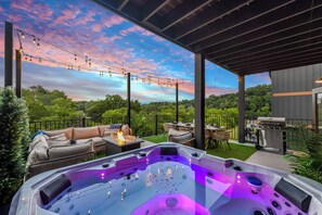 Outdoor dining - 22 Guests | Resort Waterpark | Indoor Pool | Views (Sevierville)