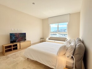 3 slaapkamers, een strijkplank/strijkijzer, wifi, beddengoed