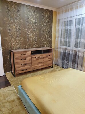 3 bedrooms, free WiFi, bed sheets - Rolls-Royce Novi Sad (Novi Sad)