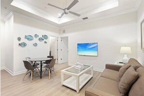 TV - Siesta Key Condo- Private Beach Access- The Beach Club 200C (Sarasota)