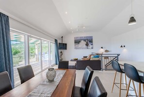 Interior - Villa Scarlett - privacy and luxury by MyWaycation (Sumartin)