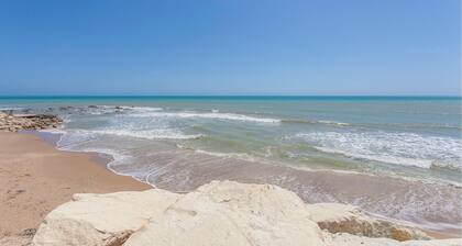 Nice home in Ragusa with WiFi