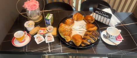 Free daily local cuisine breakfast