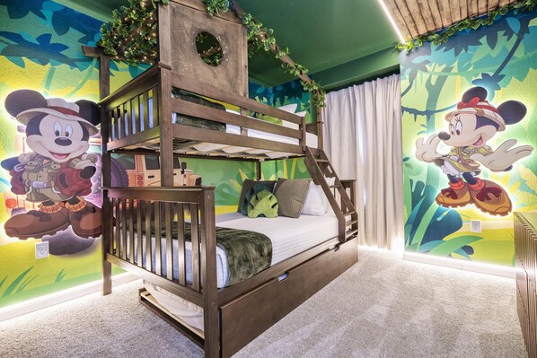 5 bedrooms, iron/ironing board, travel cot, free WiFi