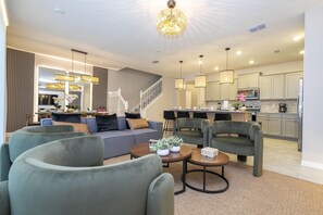 Smart TV, video games