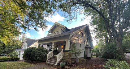 Columbia House - Near UO, Washburne Park & 4 blocks from Hayward Field