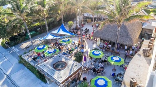 Casa Calma
2 min to Famous Atlantic Ave, Backyard Oasis!