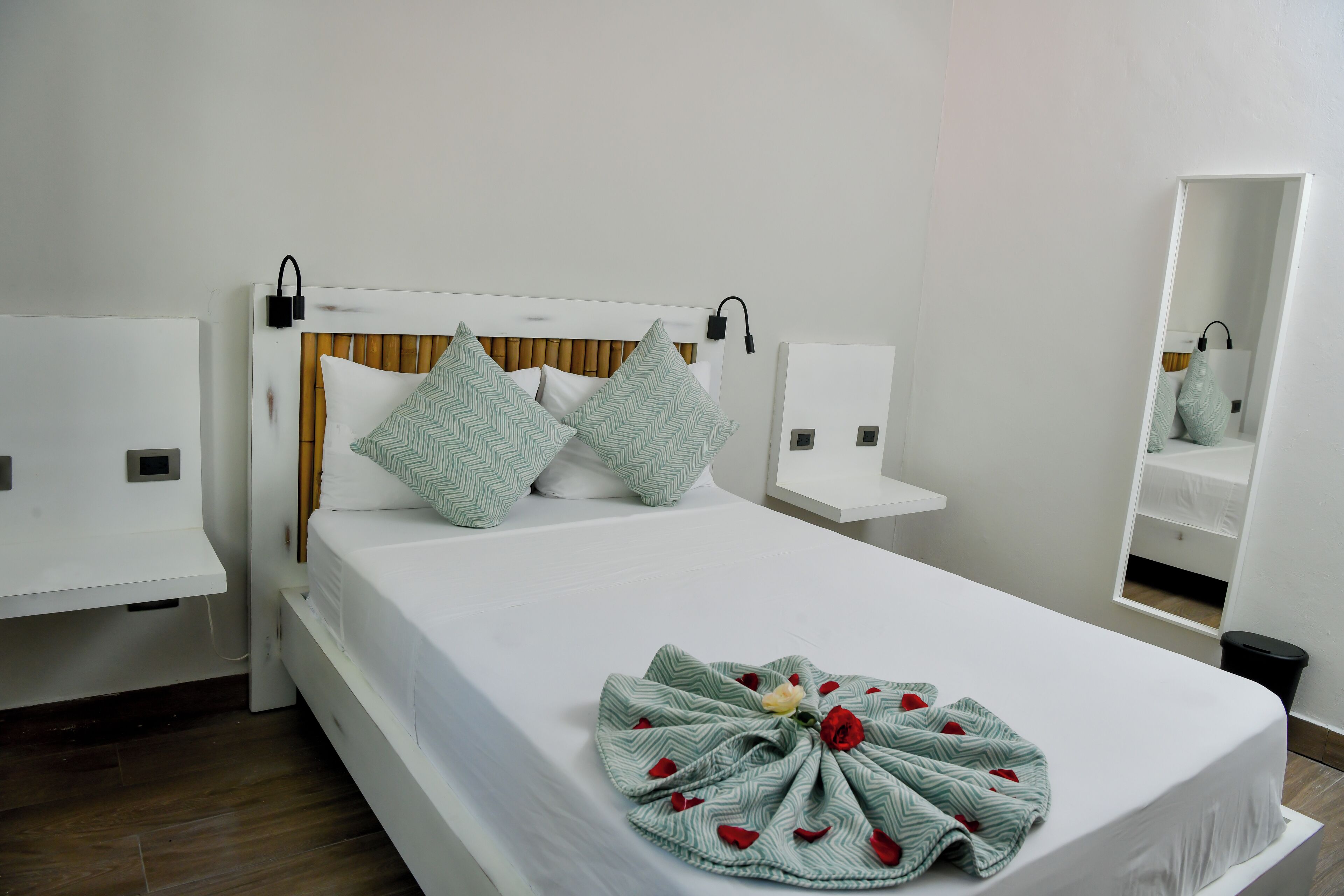 Foto - Honky Tonk Colonial