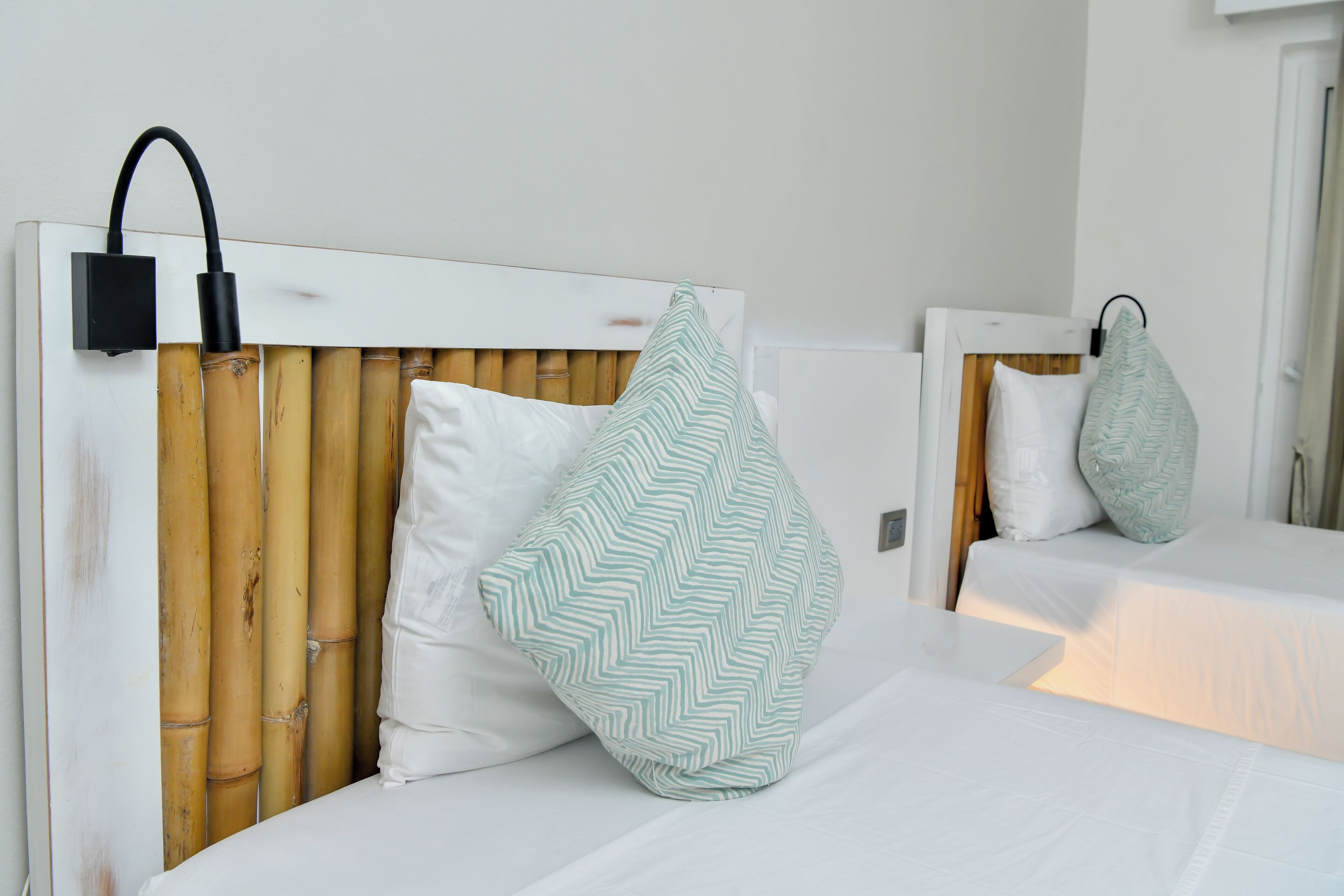 Photo - Honky Tonk Colonial