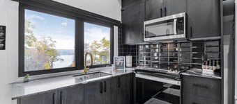 Lake Front Family Getaway - Sandy Beach!