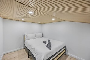 3 Schlafzimmer, Schreibtisch, Reisekinderbett, kostenloses WLAN