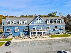 Exterior - 4BR Lakefront Lake Anna - Views, Boat Dock, Games (Mineral)