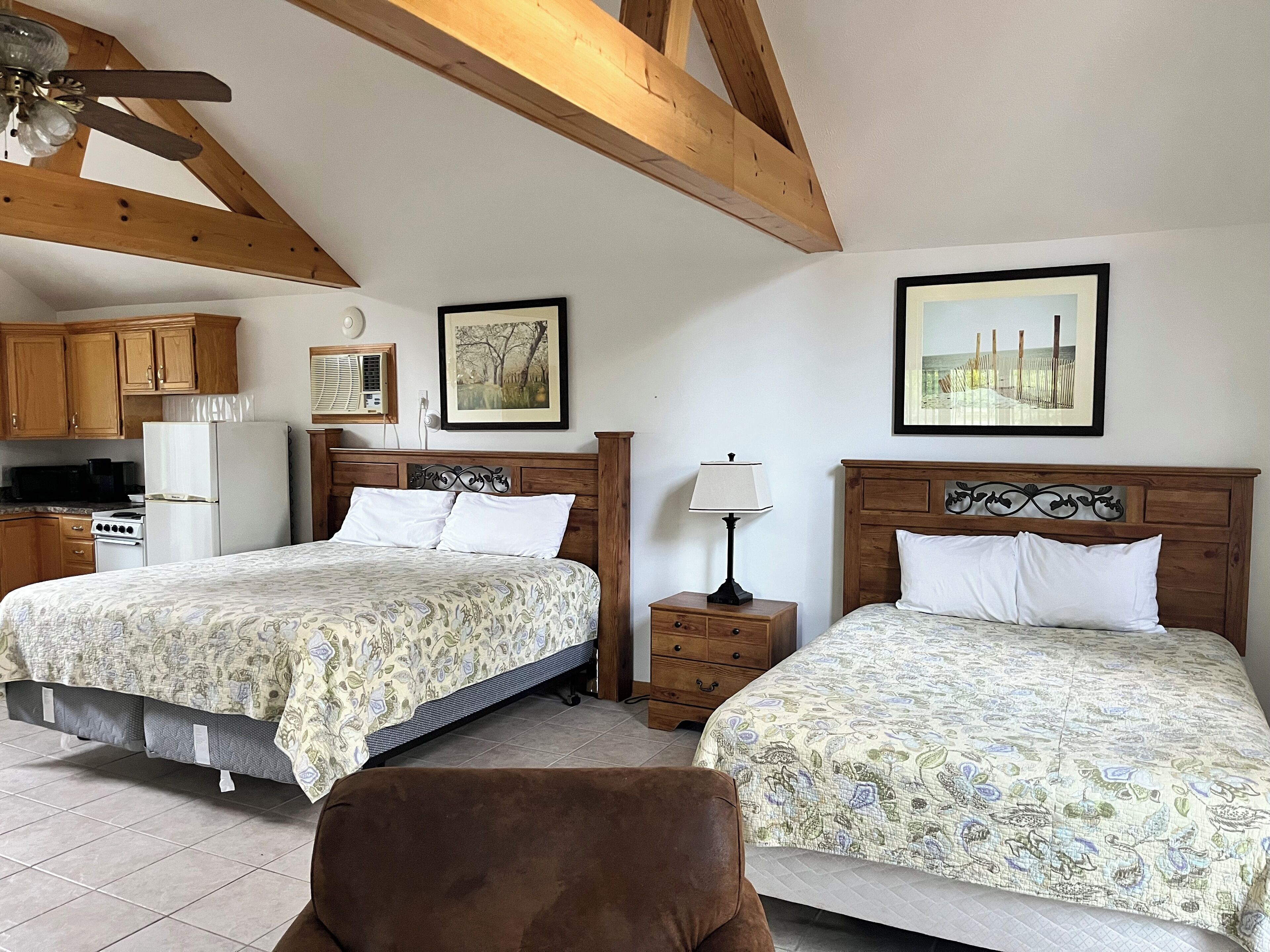 Chalet | Laptop workspace, iron/ironing board, free WiFi, bed sheets