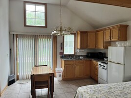 Chalet | Private kitchen | Cookware/dishes/utensils