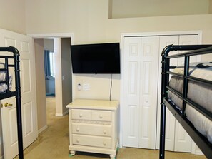 3 bedrooms, iron/ironing board, travel cot, free WiFi
