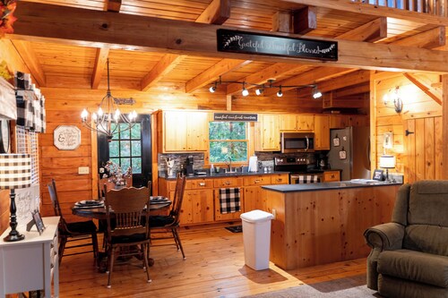 Visit Star Haven for Easter - Fiber Wifi! - Close to Callway Gardens