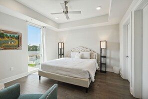 2 chambres, fer et planche à repasser, lit parapluie, Wi-Fi