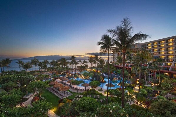 Property grounds - 2 BEDROOM @ Marriott's Maui Ocean Club (Lahaina)