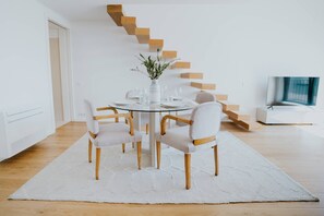 Dining - Formosa Lofts - VIVA 4 (Porto)