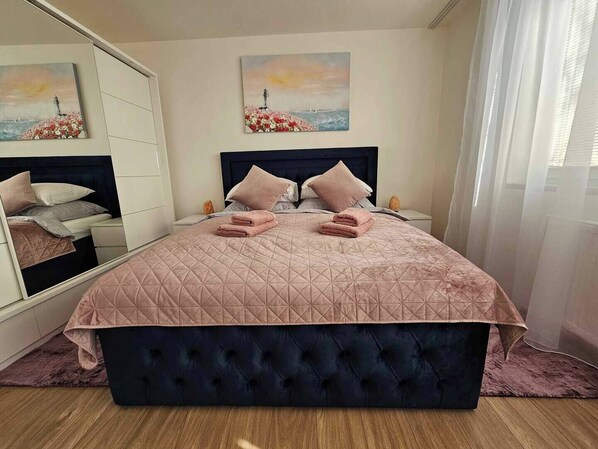 1 makuuhuone, silitysrauta/-lauta, Wi-Fi, vuodevaatteet