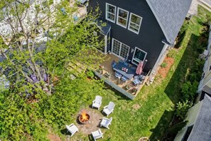 Terrace/patio - Luxe Coastal Retreat with Hot Tub & Spring Fires (Portland)