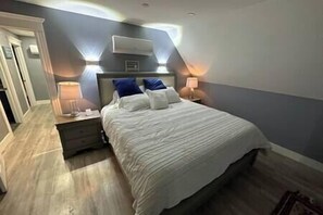 4 slaapkamers, een strijkplank/strijkijzer, reisbedje, internet