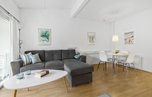 TV - 1 bedroom nice apartment in Nexø (Nexø)