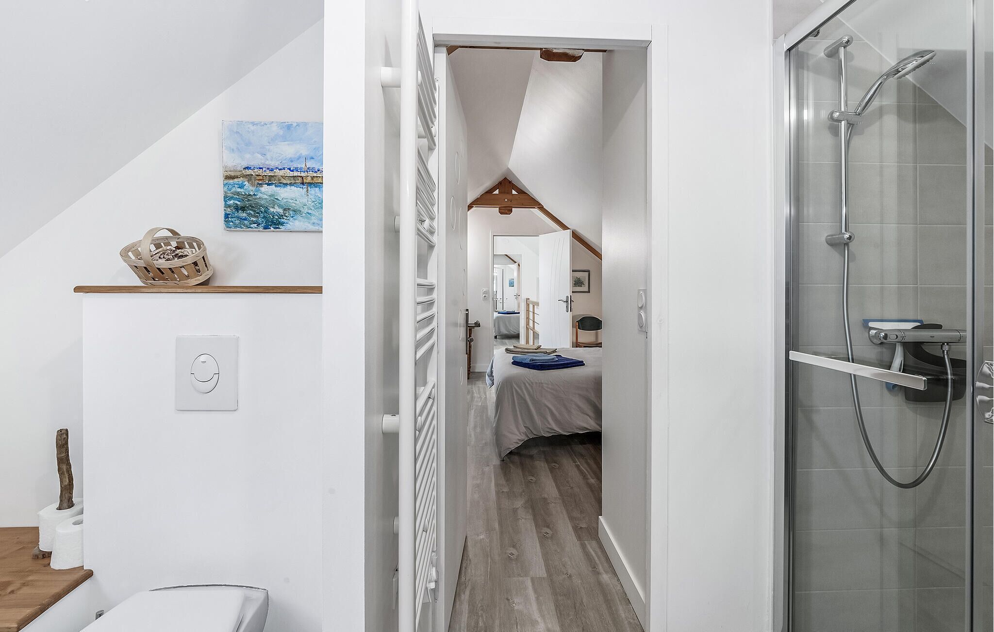 2 slaapkamers, reisbedje, gratis wifi, beddengoed