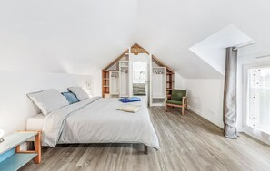 2 slaapkamers, reisbedje, gratis wifi, beddengoed