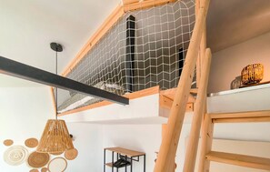 Interior - Nice home in L'Aiguillon la Presqu' with WiFi (L'Aiguillon la Presqu')