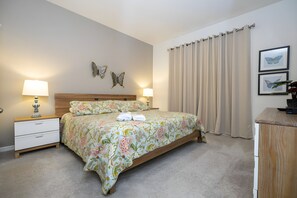 6 bedrooms, iron/ironing board, travel cot, WiFi