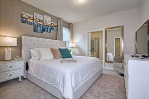 6 habitaciones, tabla de planchar con plancha, cuna de viaje y wifi 