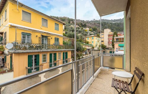 Stunning apartment in Bogliasco with kitchen