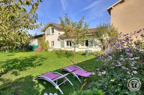 Property grounds - Gîte La Treille - FRANCHEVILLE (FRANCHEVILLE)