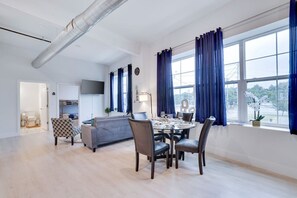 Dining - Atown Prime Executive Stay (Allentown)