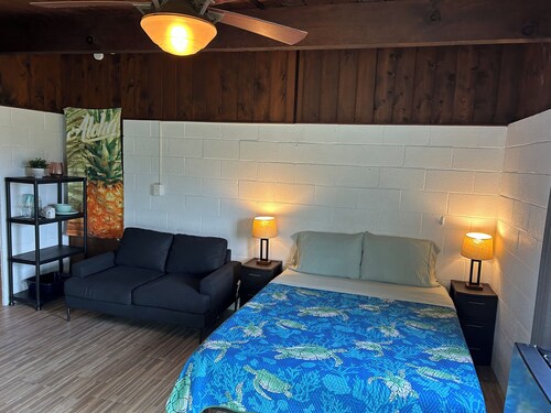 Cozy studio in charming Pāhoa with free private parking