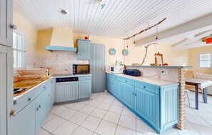 Refrigerador, horno, placa de cocina, lavavajillas