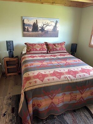 1 bedroom, desk, free WiFi, bed sheets