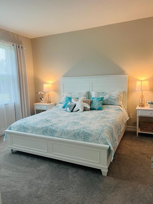 3 habitaciones, tabla de planchar con plancha, wifi y ropa de cama 