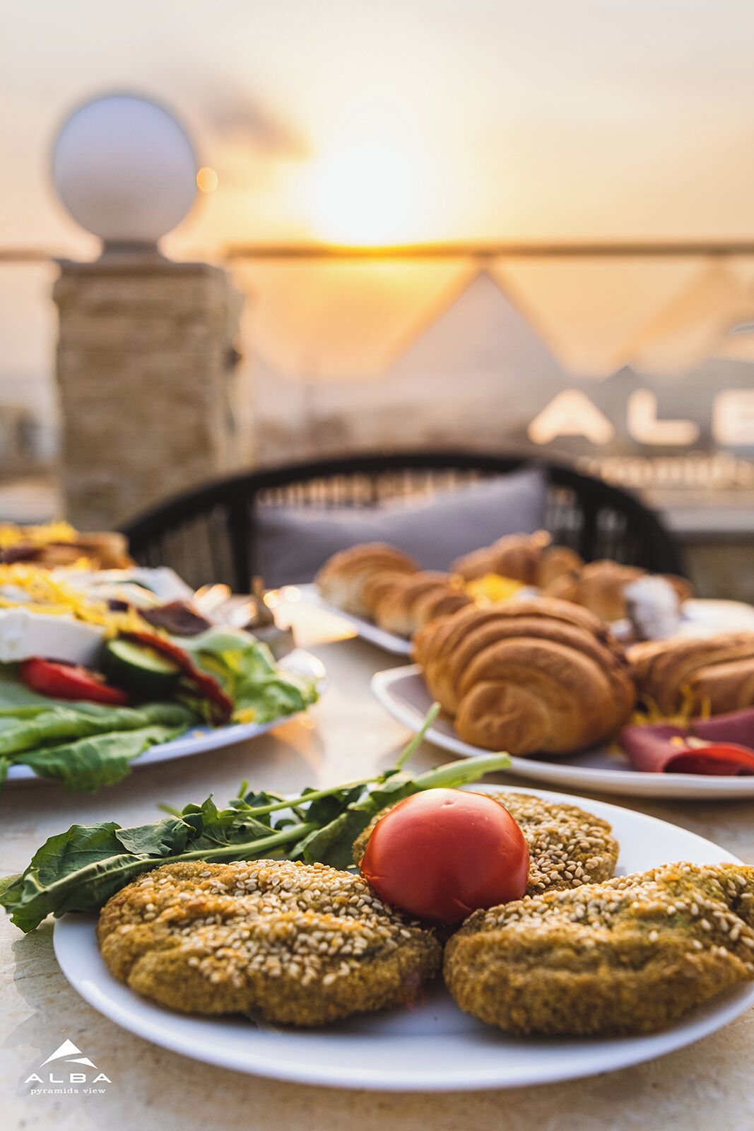 Foto - Alba pyramids view