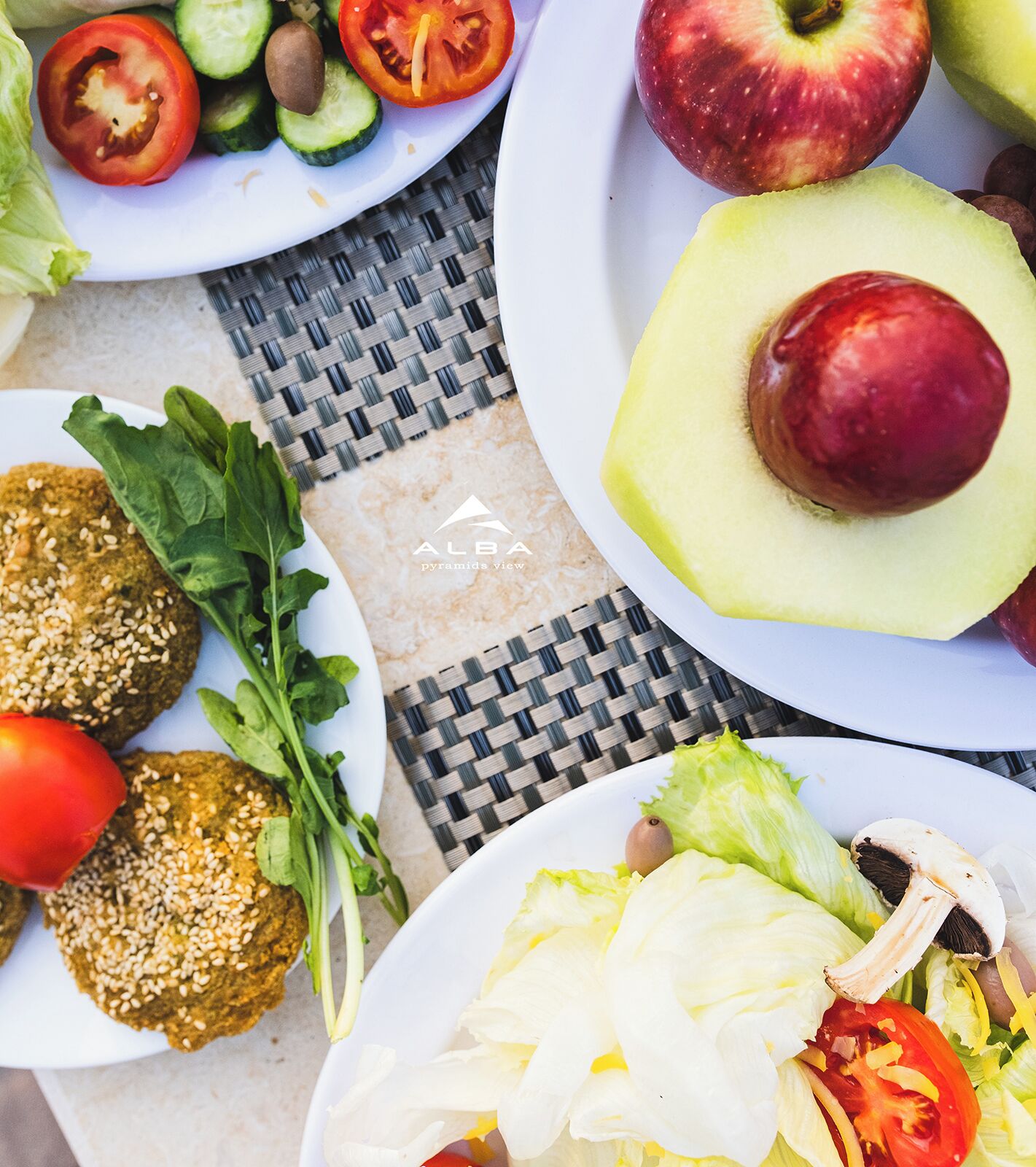 Foto - Alba pyramids view